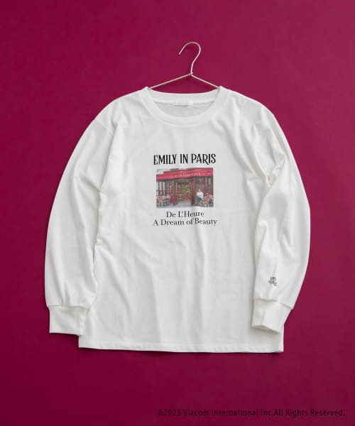 Emily in Paris　グラフィックロングTシャツ