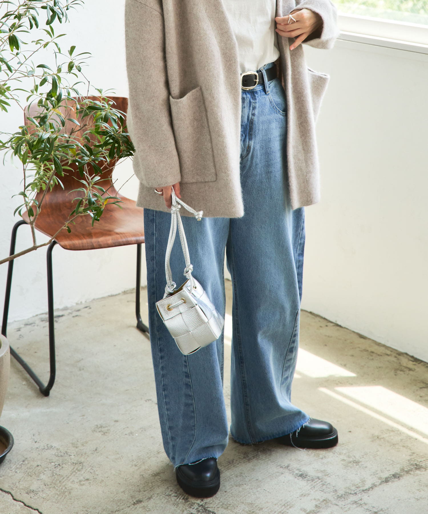 美品URBAN RESEARCH DOORSデニムパンツ