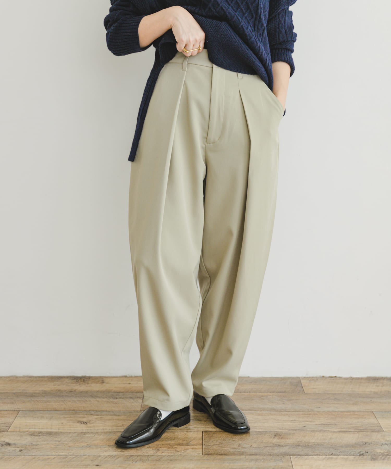 カーブシルエットスラックス[IT37-24A003]｜URBAN RESEARCH公式