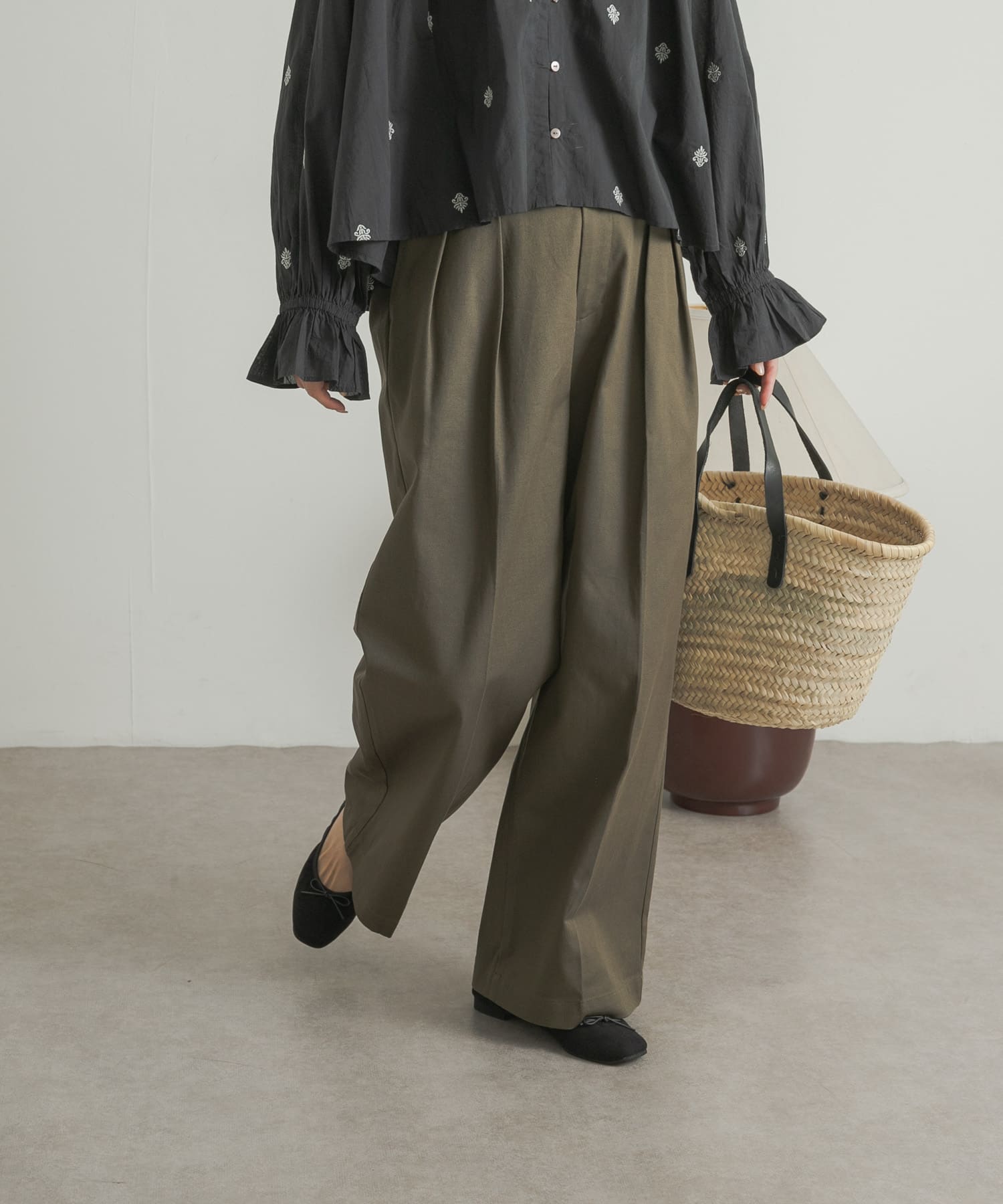 チノワイドパンツ[DR46-24A105]｜URBAN RESEARCH公式ファッション通販