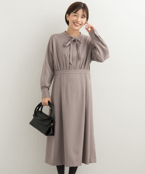 『UR TECH SMOOTHLUXE』ボウタイワンピース