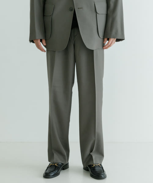 MARKAWARE　ONE TUCK TAPERED TROUSERS