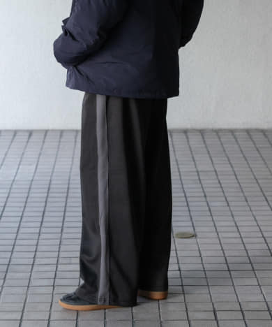 ラインジャージパンツ