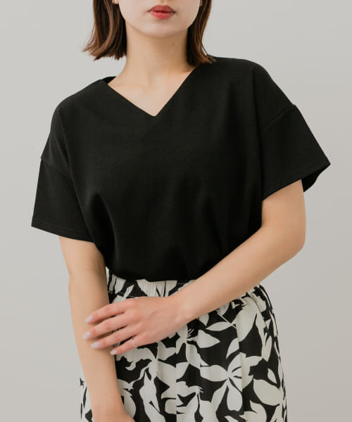 ミラノリブVネックTシャツ