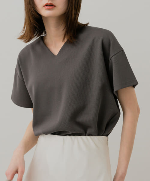ミラノリブVネックTシャツ