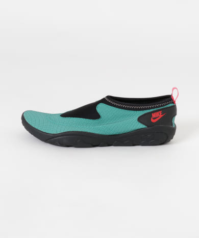 NIKE　AQUA TURF