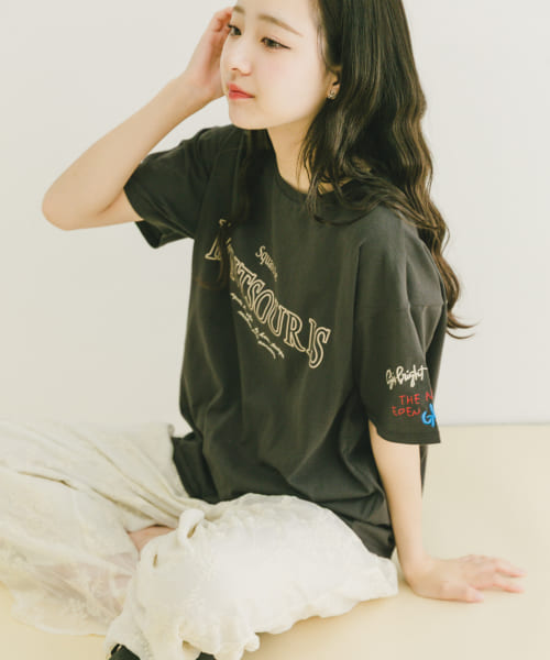 ロゴ刺繍半袖Tシャツ
