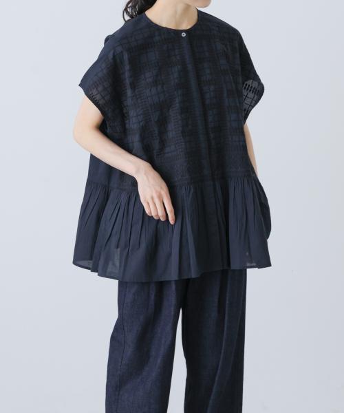フロント刺繍フレンチブラウス