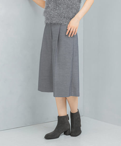 タックハーフパンツ