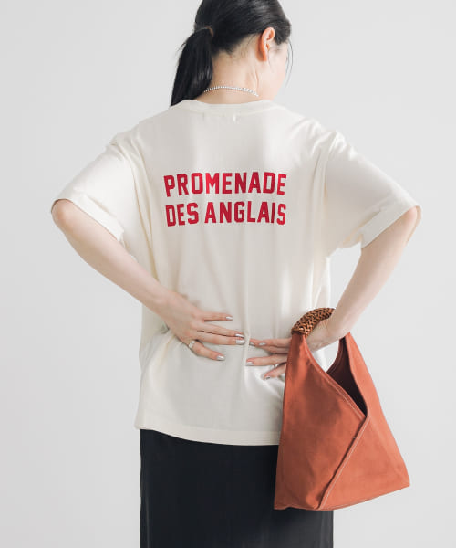グラフィックスーベニアTシャツ