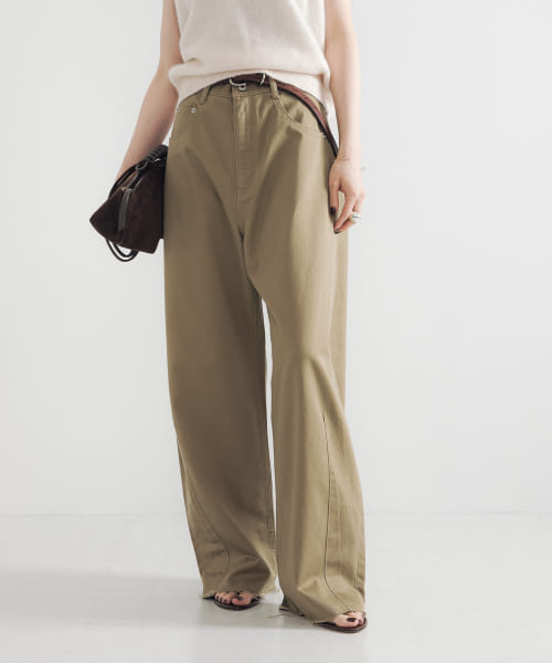 [URBAN RESEARCH][コットンサテンカットオフカーブパンツ]