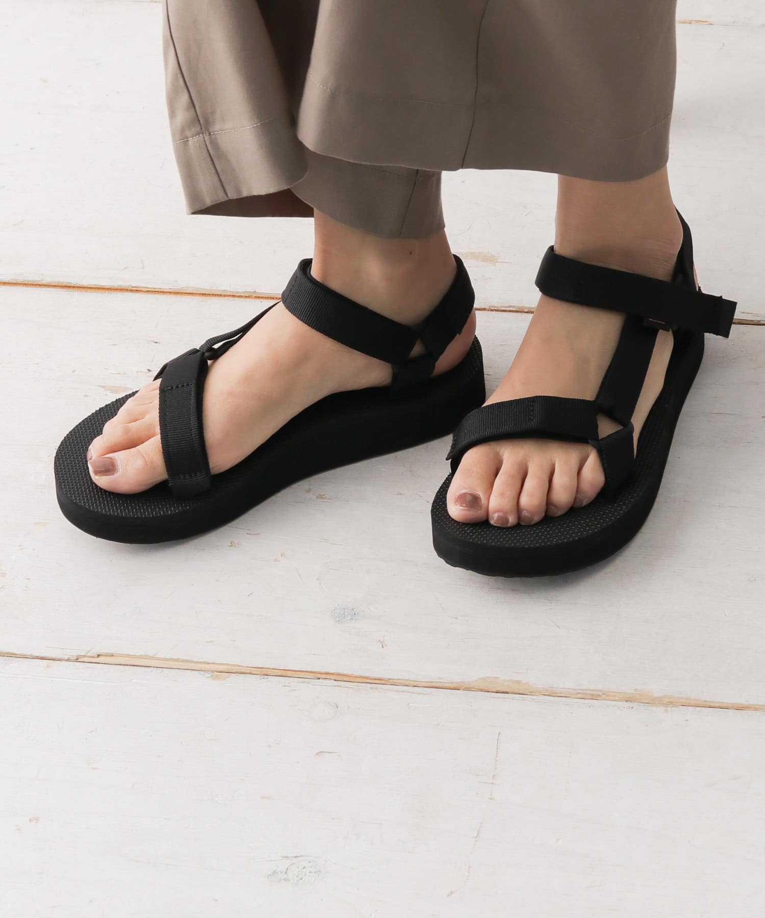 teva midform universal tan