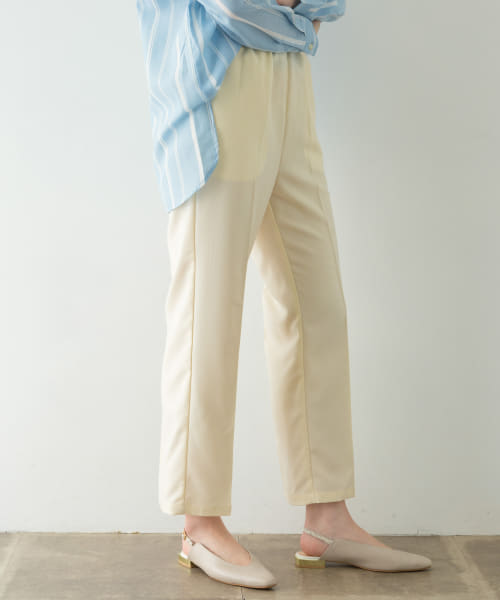 イージーテーパードパンツ∴