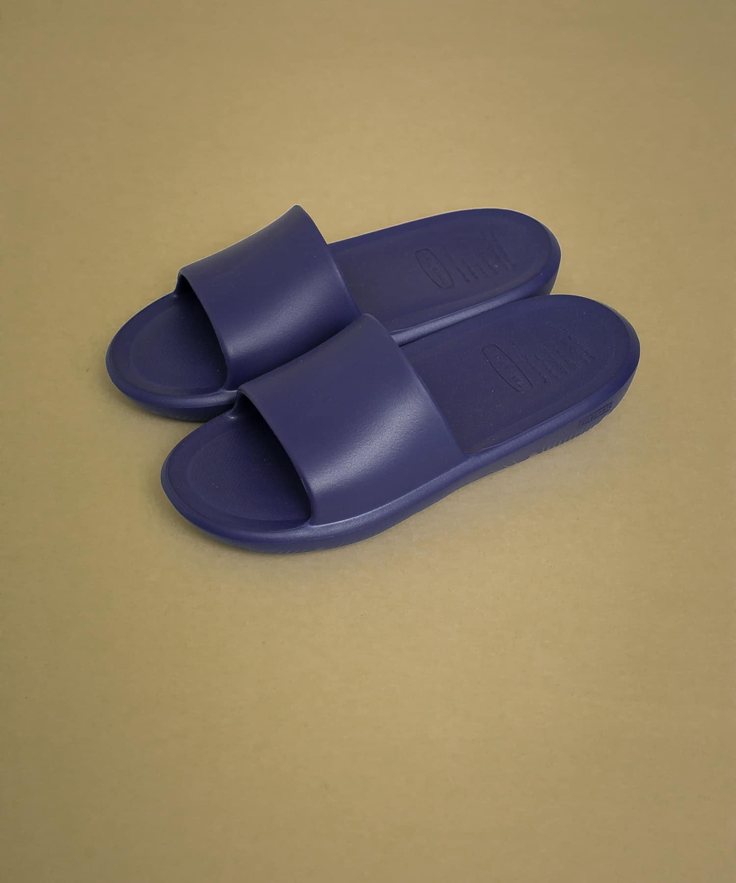 TAW&TOE ZEROVITY SLIDE[AZ15-2HB002]｜URBAN RESEARCH公式
