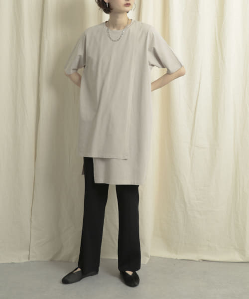センターシームニットパンツ
