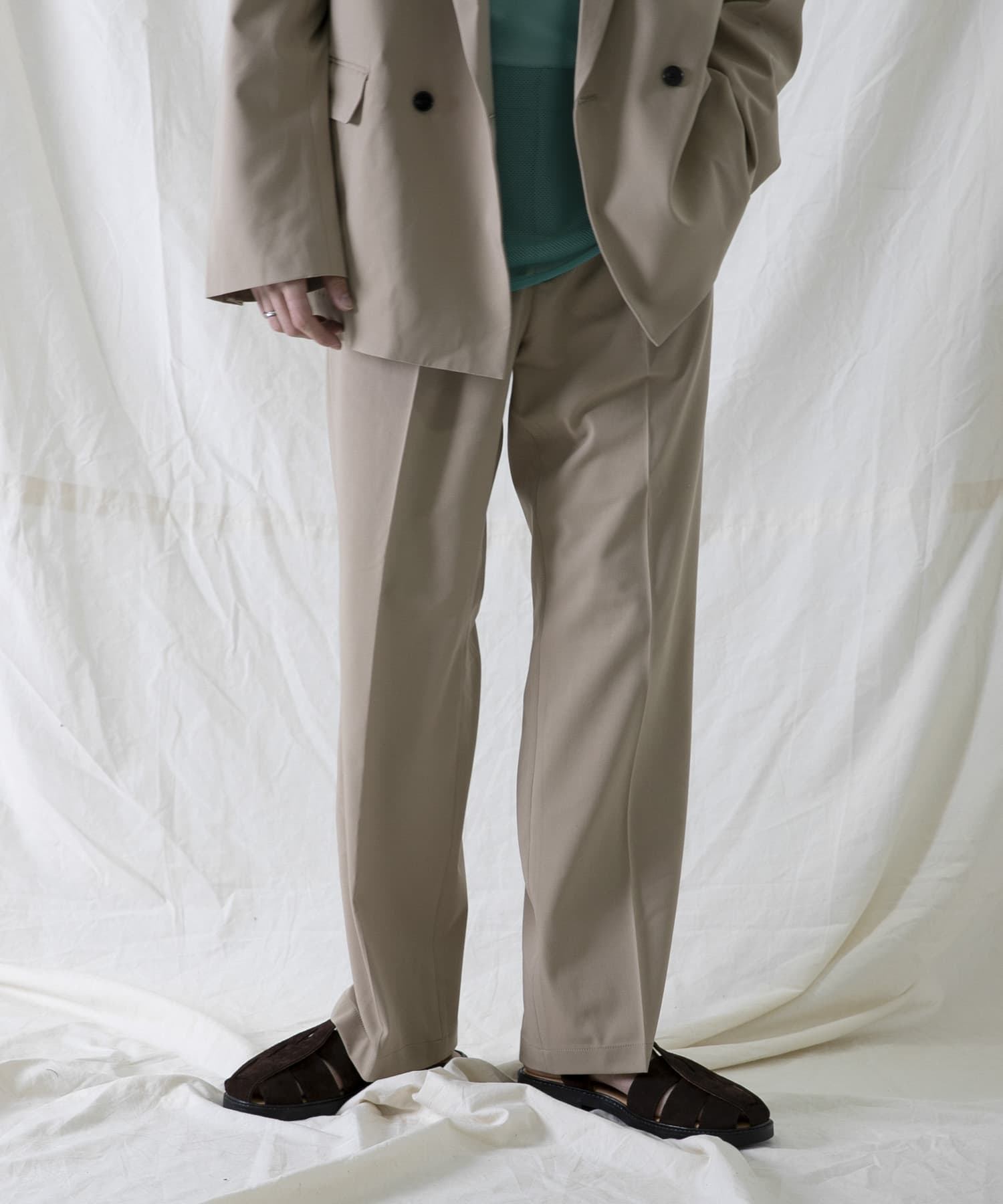 URBAN RESEARCH iD サイロギャバTWO TUCK SLACKS[UI24-14H002]｜URBAN  RESEARCH公式ファッション通販