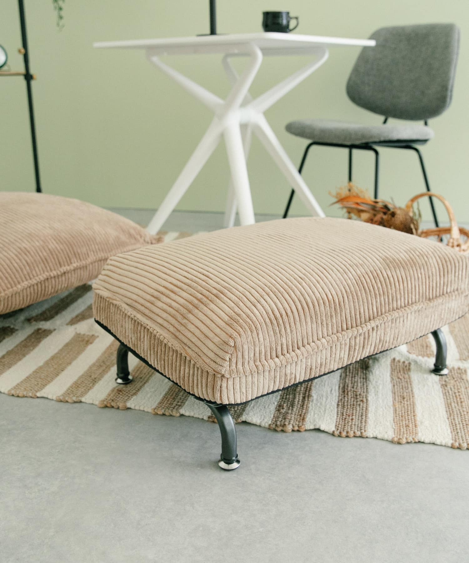 UR FURNITURE オットマン[URF-AZRKC-435BE]｜URBAN RESEARCH公式