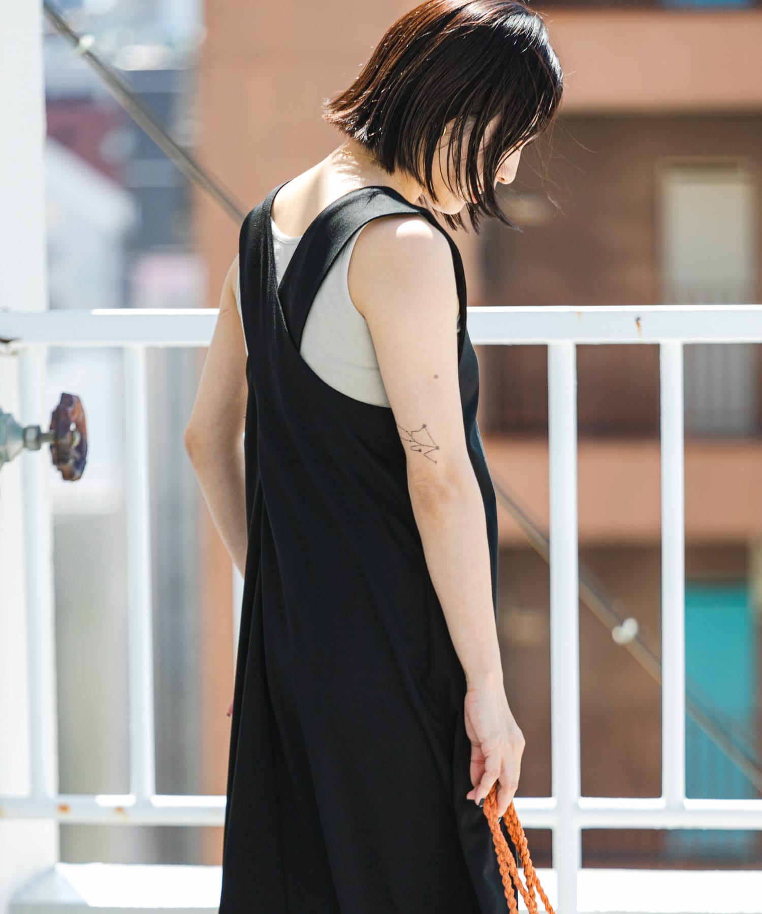 バッククロスワンピース[IT35-26A001]｜URBAN RESEARCH公式
