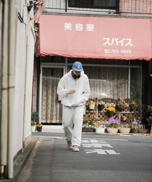 DAIWA PIER39　TECH SWEAT HALF ZIP HOOD