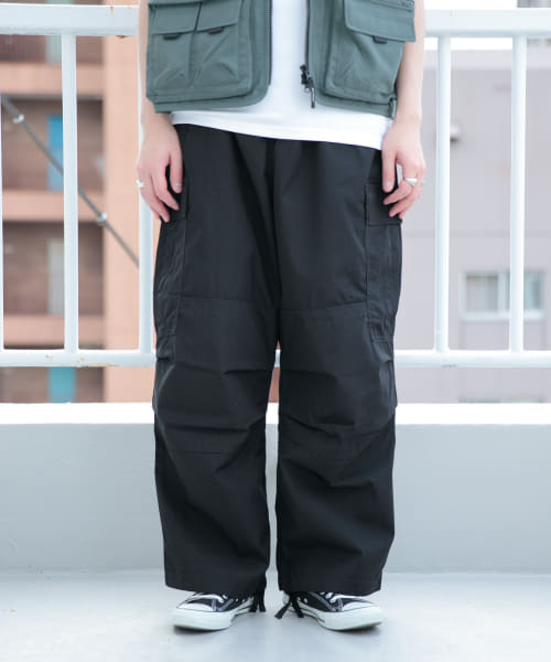 『WEB/一部店舗限定』CARHARTT　JET CARGO PANTS