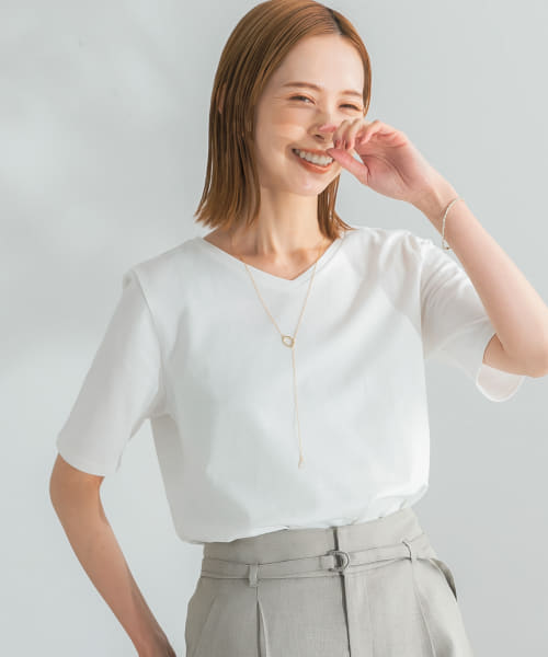 コンパクトVネックTシャツ