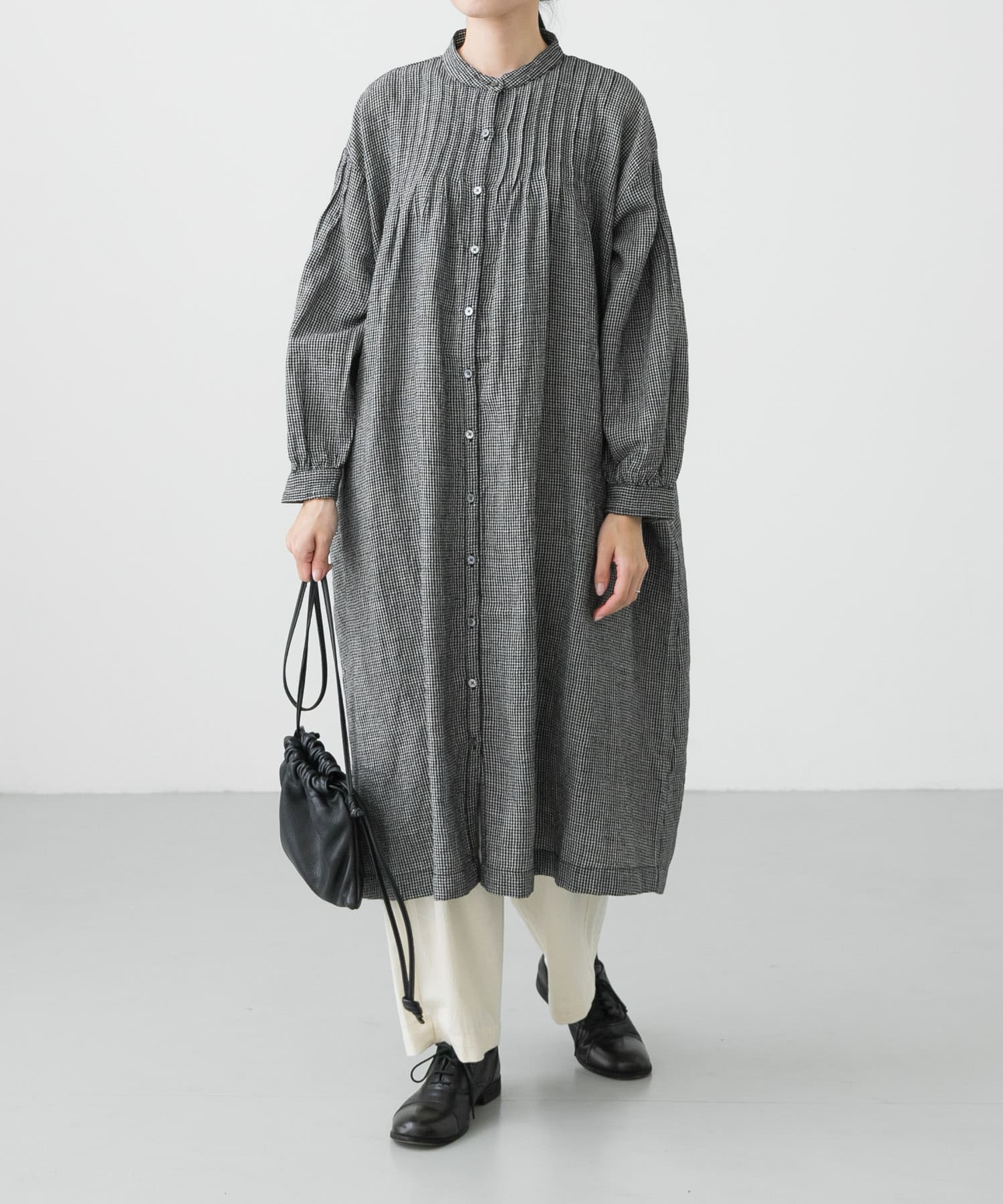 SOIL BANDED COLLAR PINTUCK DRESS[INSL22614-KL36]｜URBAN RESEARCH