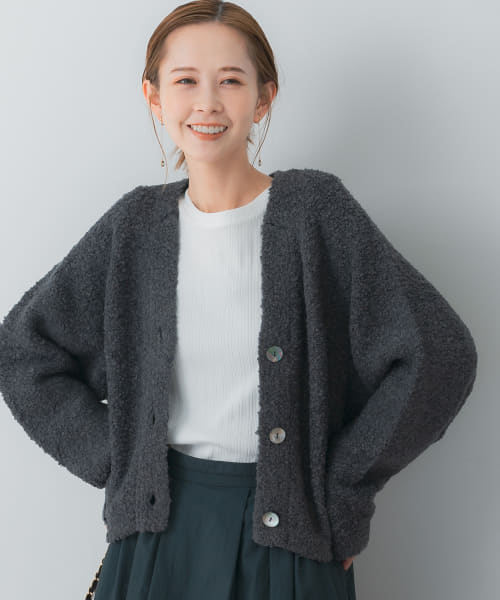 ブークレショートカーディガン