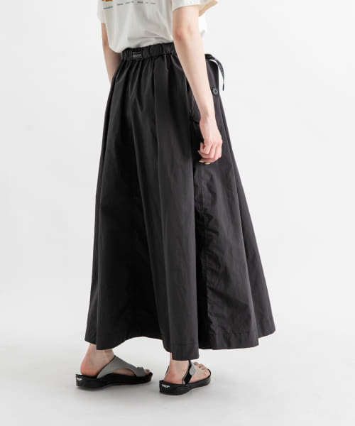 and wander　oversized cargo skirt