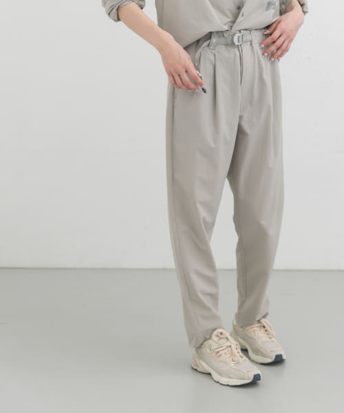 and wander　light w cloth pants