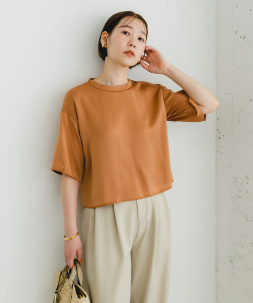 F by ROSSO　ウォッシャブルサテンTシャツ