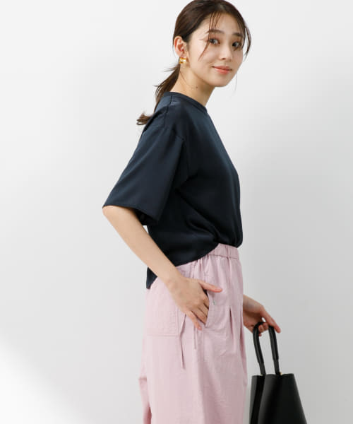 F by ROSSO　ウォッシャブルサテンTシャツ