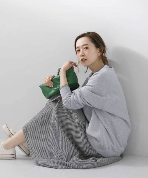 『UR TECH Smart Linen Touch』ウエストタックワンピース