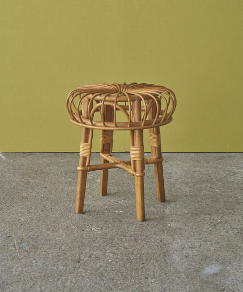 UR FURNITURE　ラタンスツール