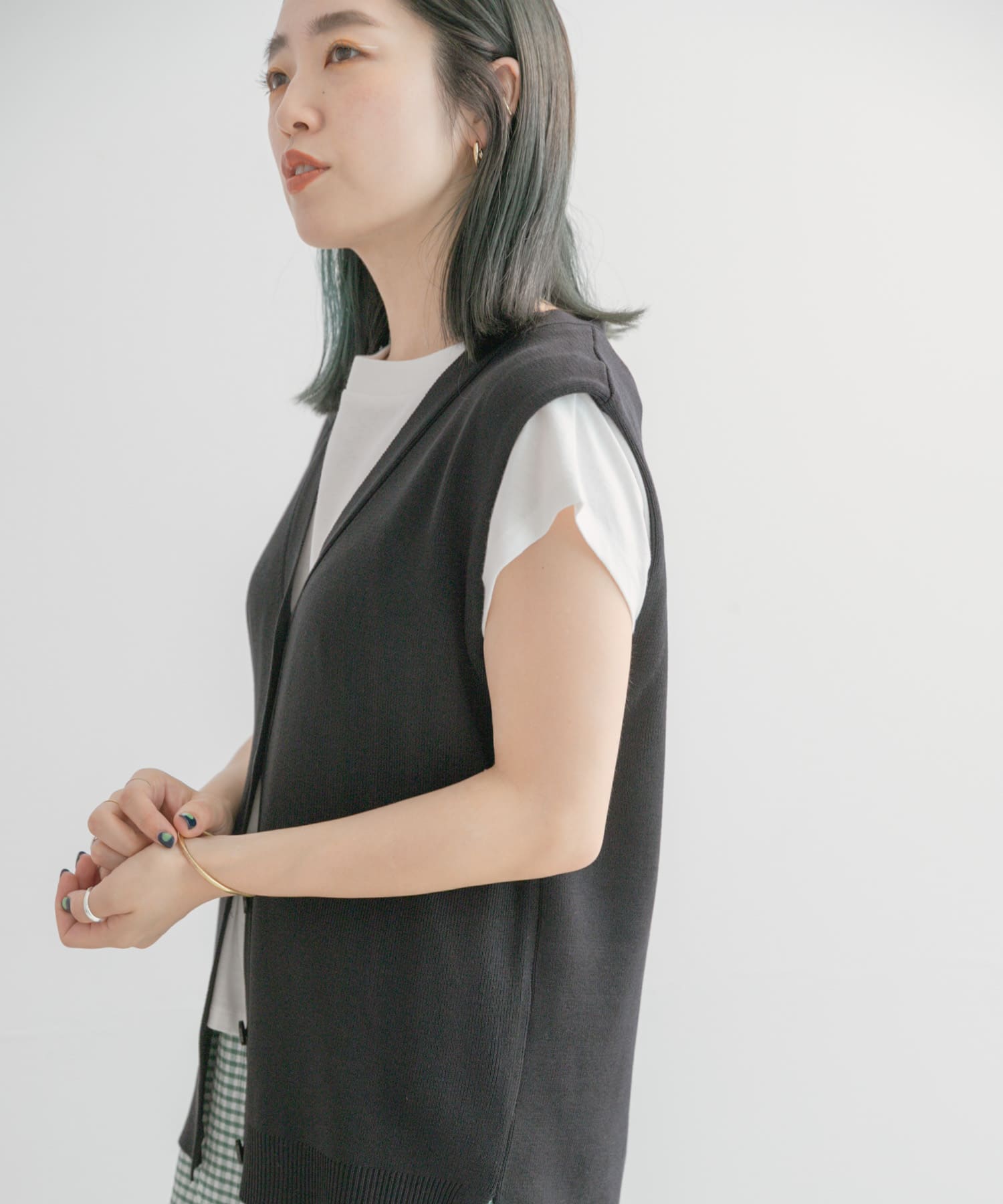フロントボタンニットベスト[IT25-22A013]｜URBAN RESEARCH公式