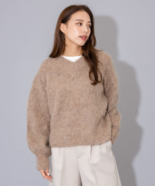 MANON　MOHAIR VNECK KNIT