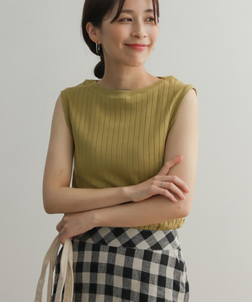 針抜きノースリーブカットソー