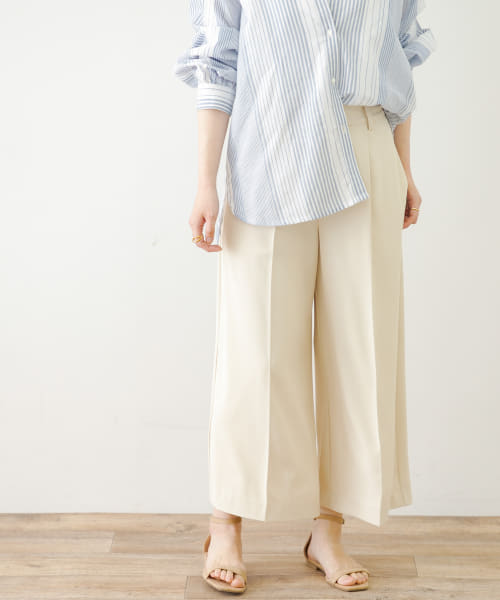 センタープレスクロップドワイドパンツ