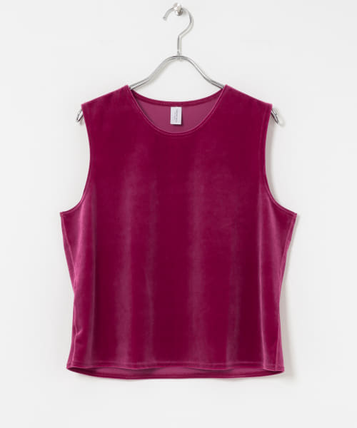 SIMONE WILD　round neck sleevels Top