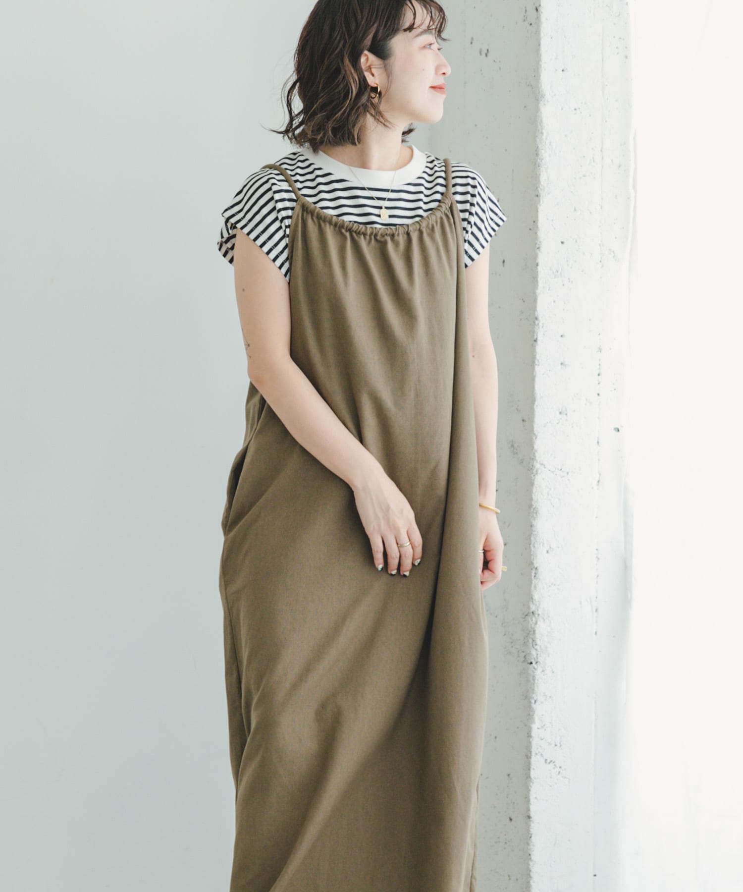 綿麻ホルターネックキャミワンピース[IT35-26A020]｜URBAN RESEARCH