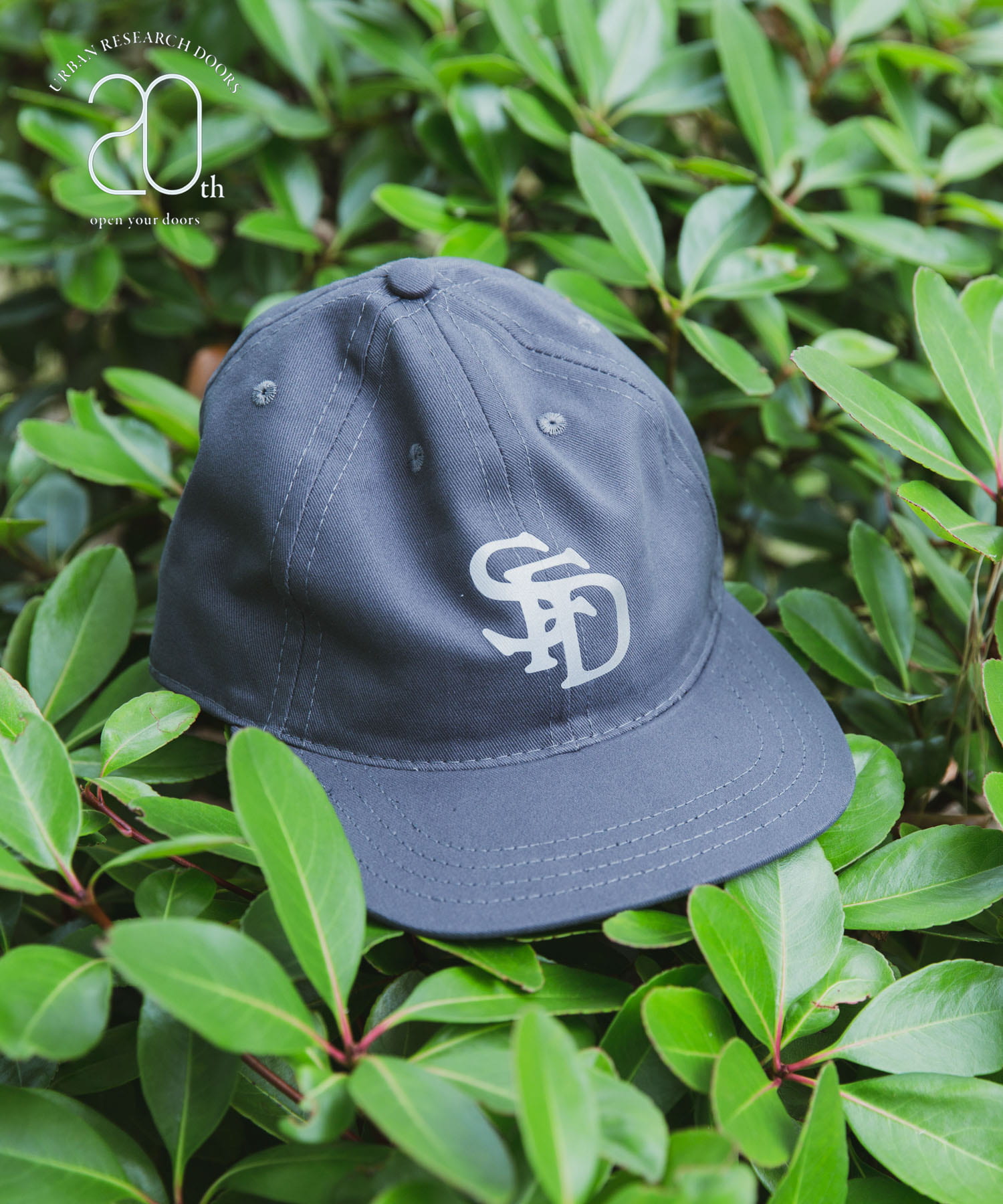 別注』SASSAFRAS×DOORS 20th SFD Logo Cap[SF-232039-DM35]｜URBAN