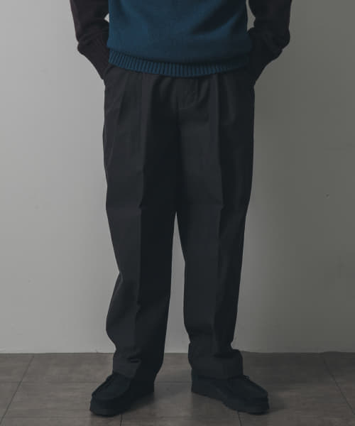 STILL BY HAND　Deep tuck pressed pants