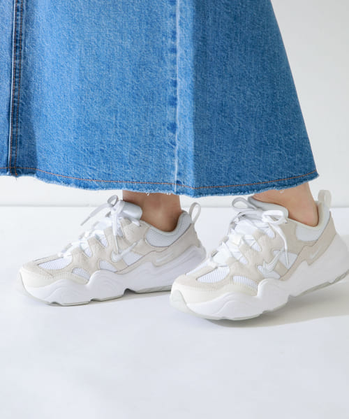 NIKE　ナイキウィメンズ　TECH HERA