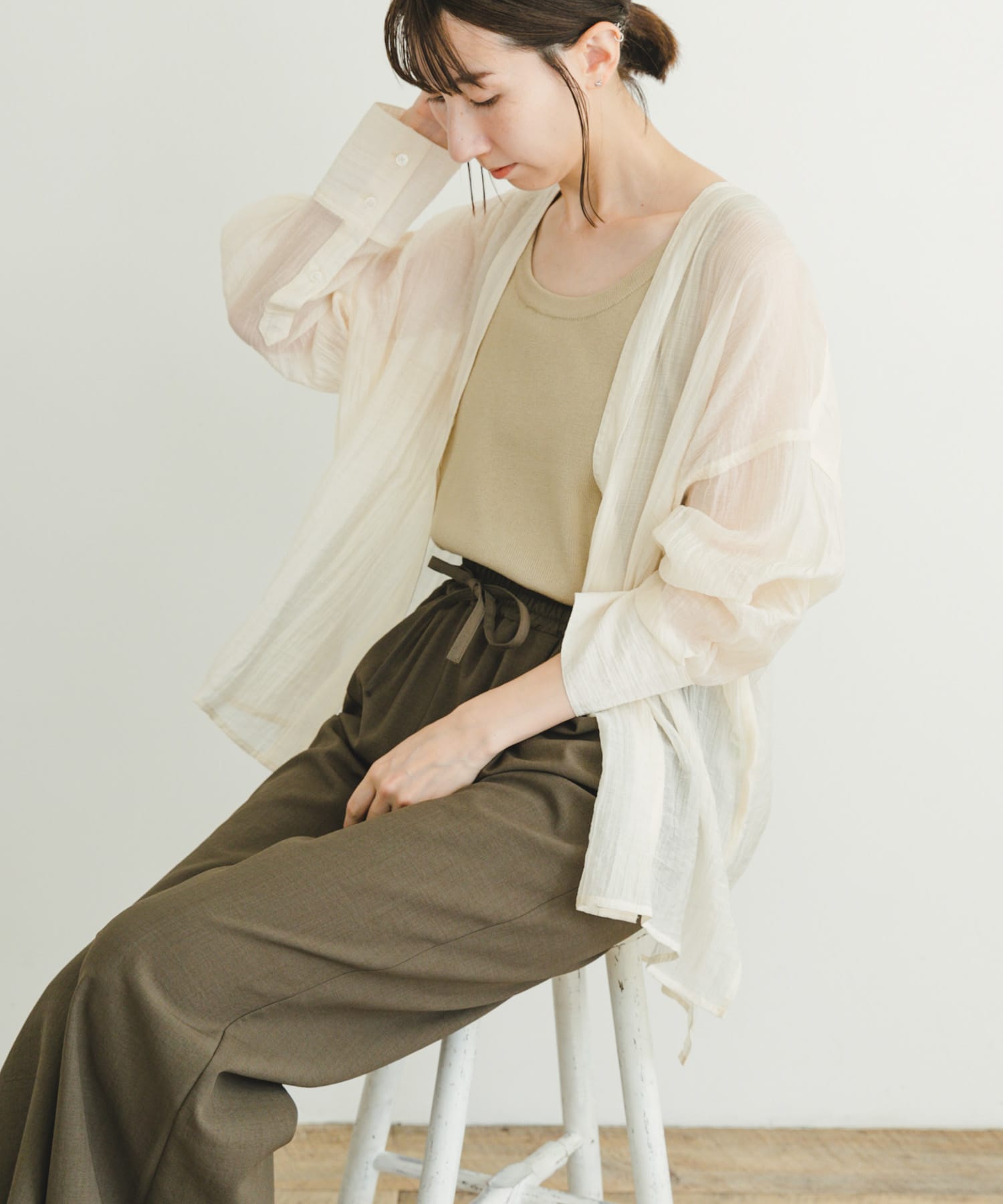 Vネックシアーブラウス[IT46-23A006]｜URBAN RESEARCH公式ファッション通販
