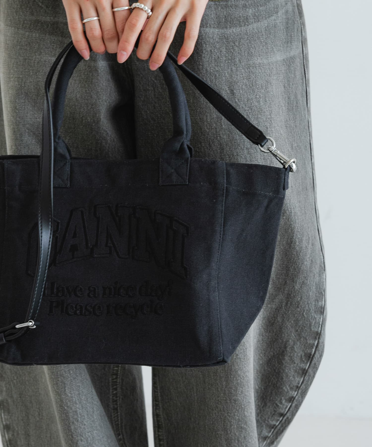 GANNI Small Easy Shopper[UW47-A5972]｜URBAN RESEARCH公式