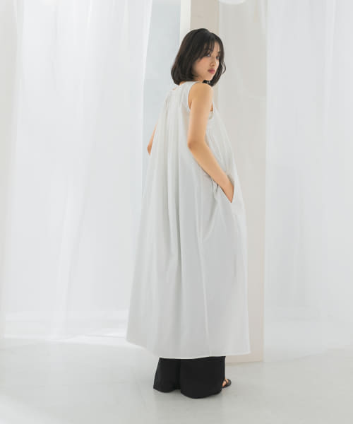 le　RELAXED FIT SHIRRING DRESS