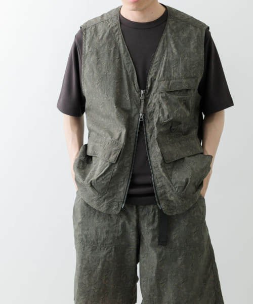 Nylon Paisley Vest