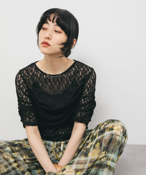 ハーフスリーブドレープレースTEE