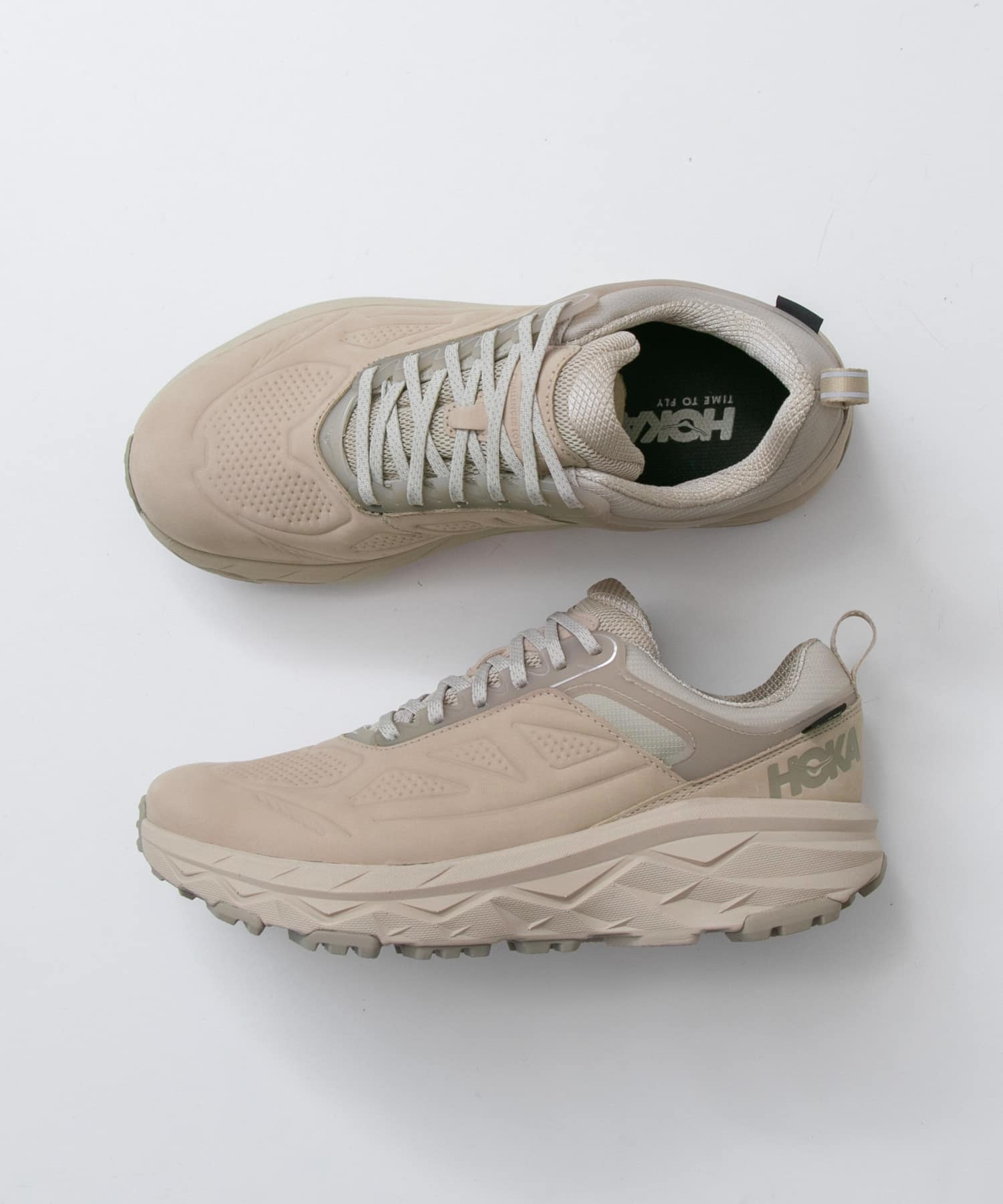 hoka challenger low tan