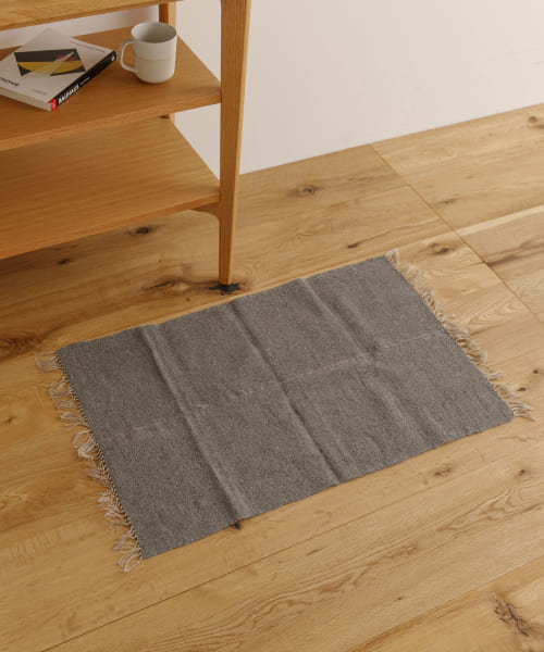 TONITO　50×75 RUG