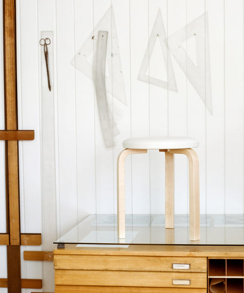 Artek　スツール 60